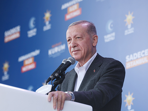 “İstanbul için, 85 milyonun tamamı için koşturmaya devam edeceğiz”